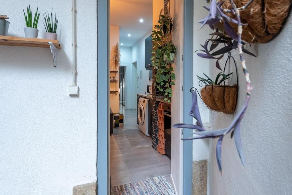 Modern Rustic Apartment In Graca Lisbon Exterior photo